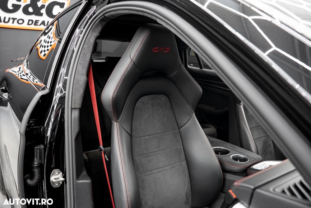 Porsche Panamera GTS - 13