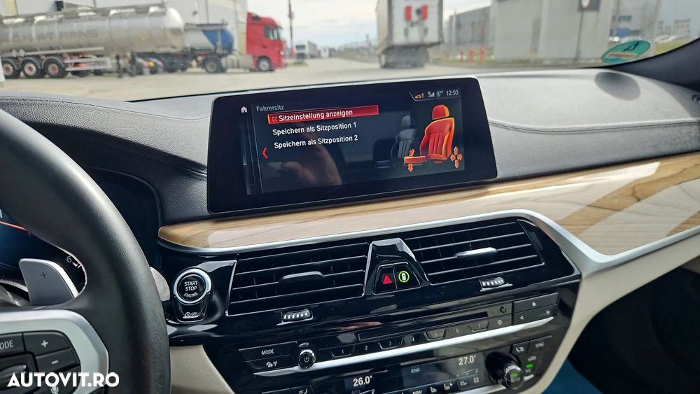 BMW Seria 5 530d xDrive AT - 12