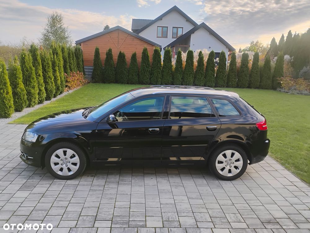 Audi A3 Sportback - 3