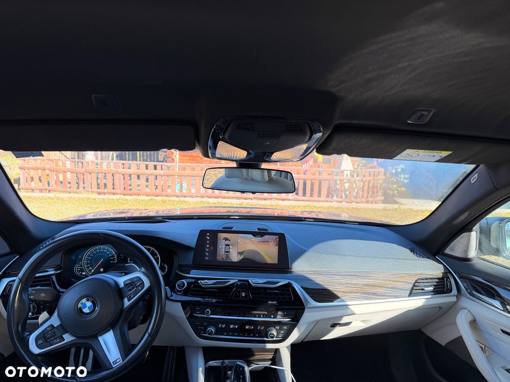 BMW Seria 5 520d xDrive M Sport sport - 11