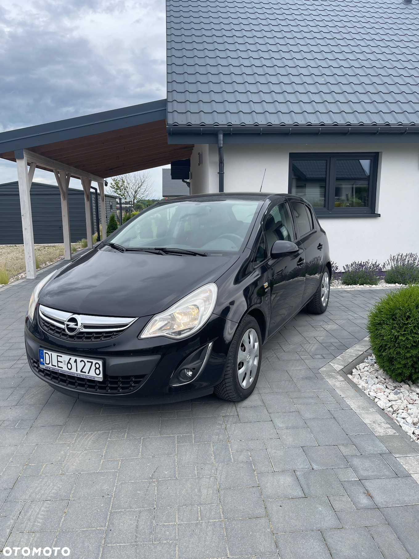 Opel Corsa 1.4 16V Satellite - 2
