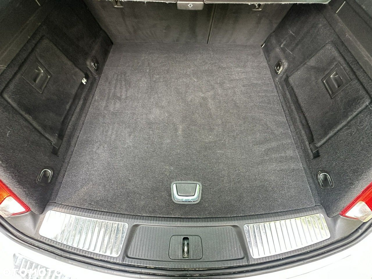Opel Insignia - 25