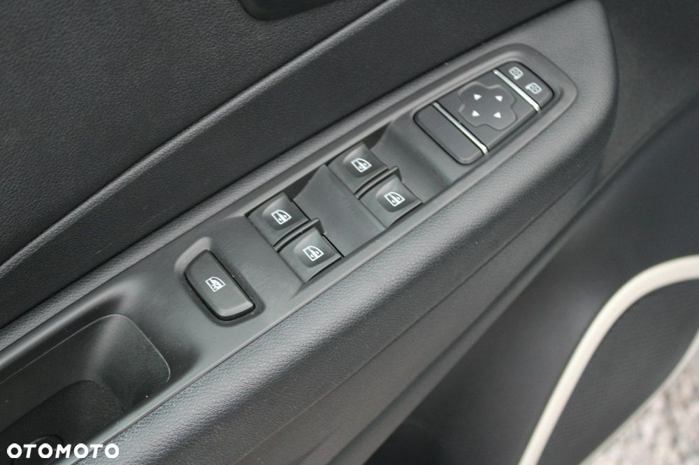 Renault Captur - 14