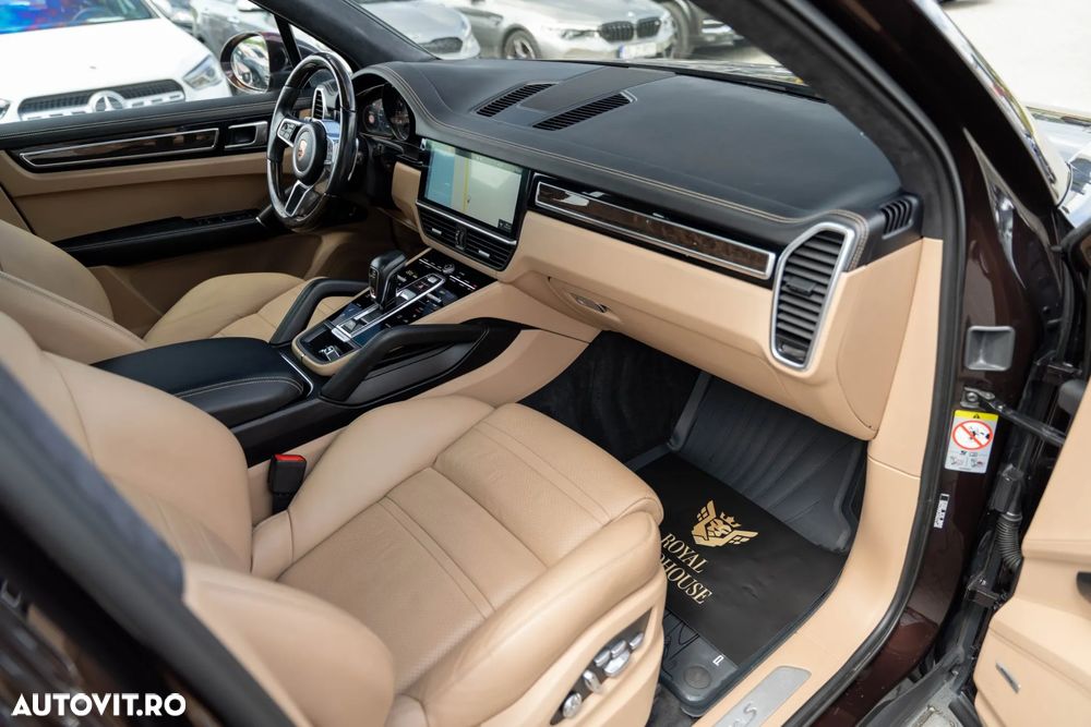 PORSCHE Cayenne 2018 — imagine 15
