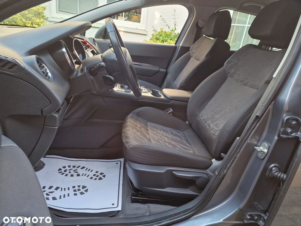 Peugeot 3008 1.6 HDi Premium - 14
