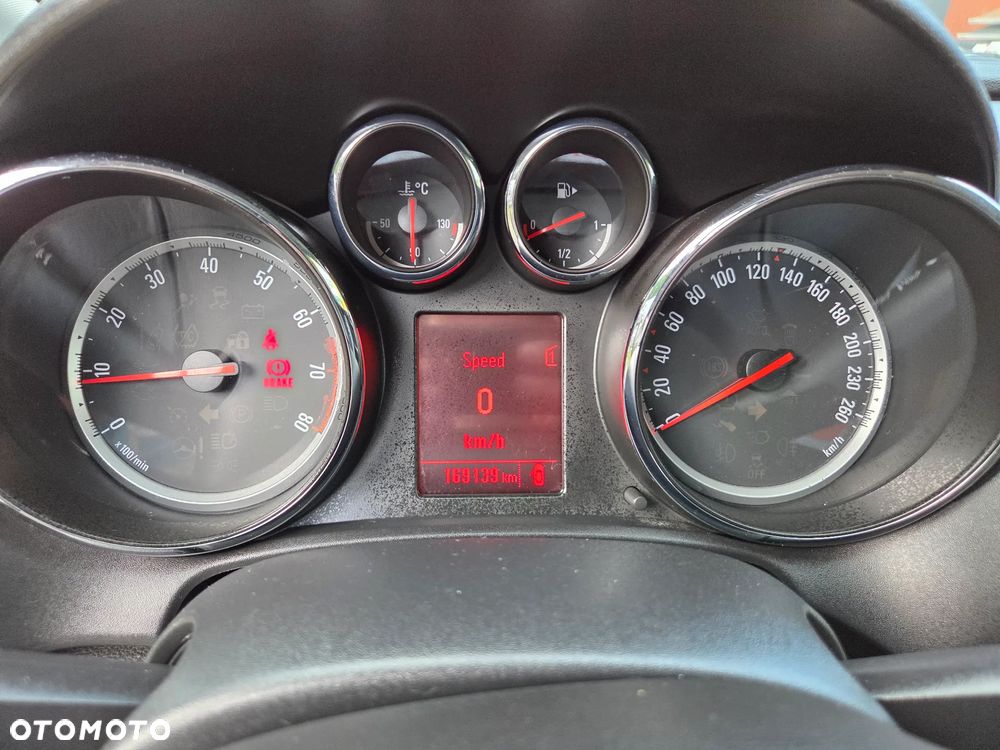 Opel Astra - 23