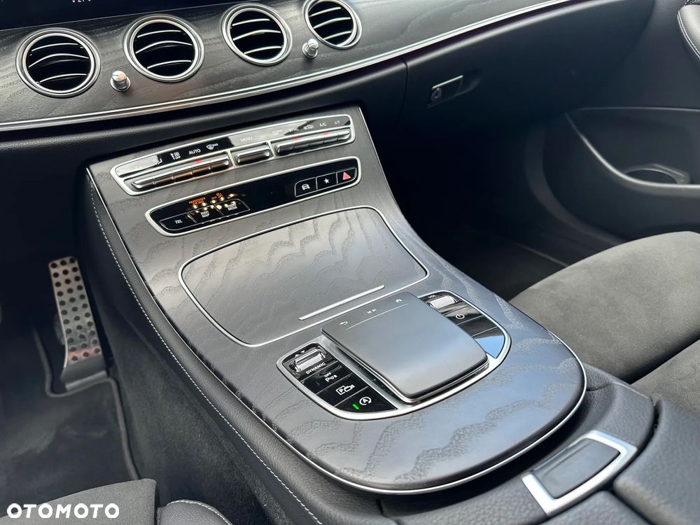 Mercedes-Benz Klasa E 220 d 4-Matic AMG - 13