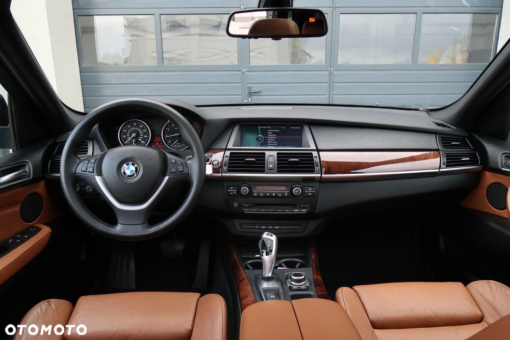 BMW X5 3.0si xDrive - 15