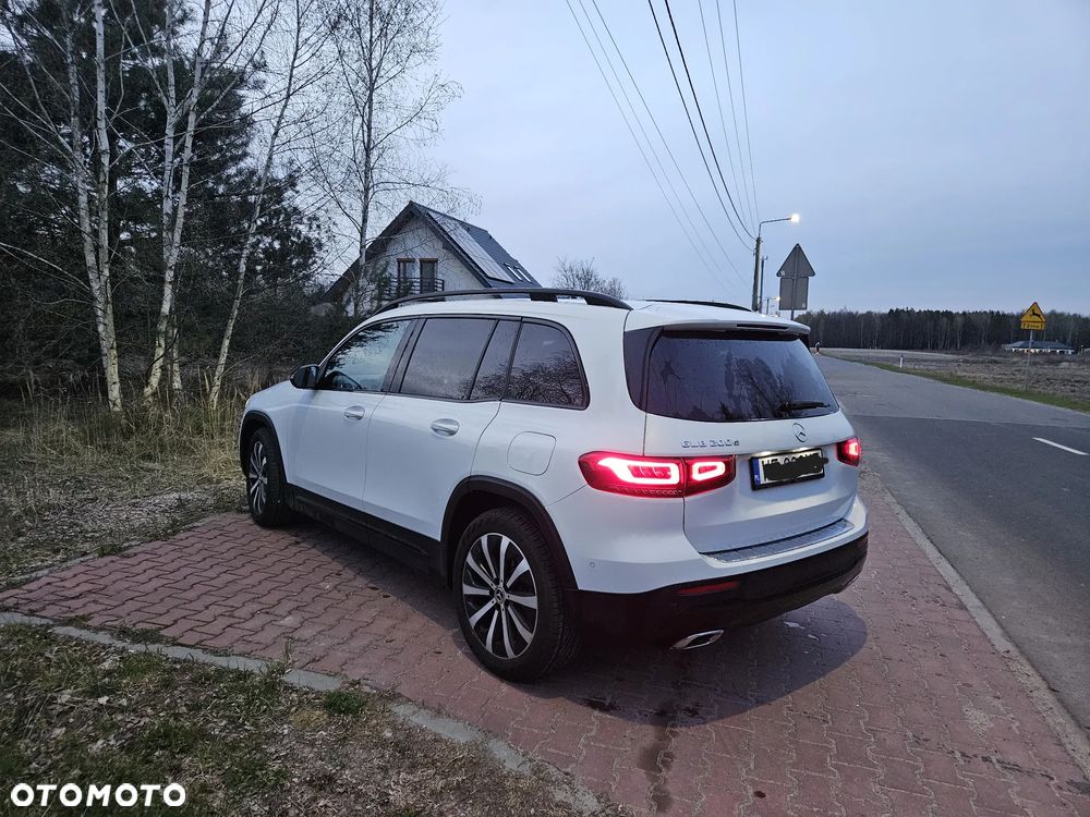 Mercedes-Benz GLB 200 d Progressive 8G-DCT - 2