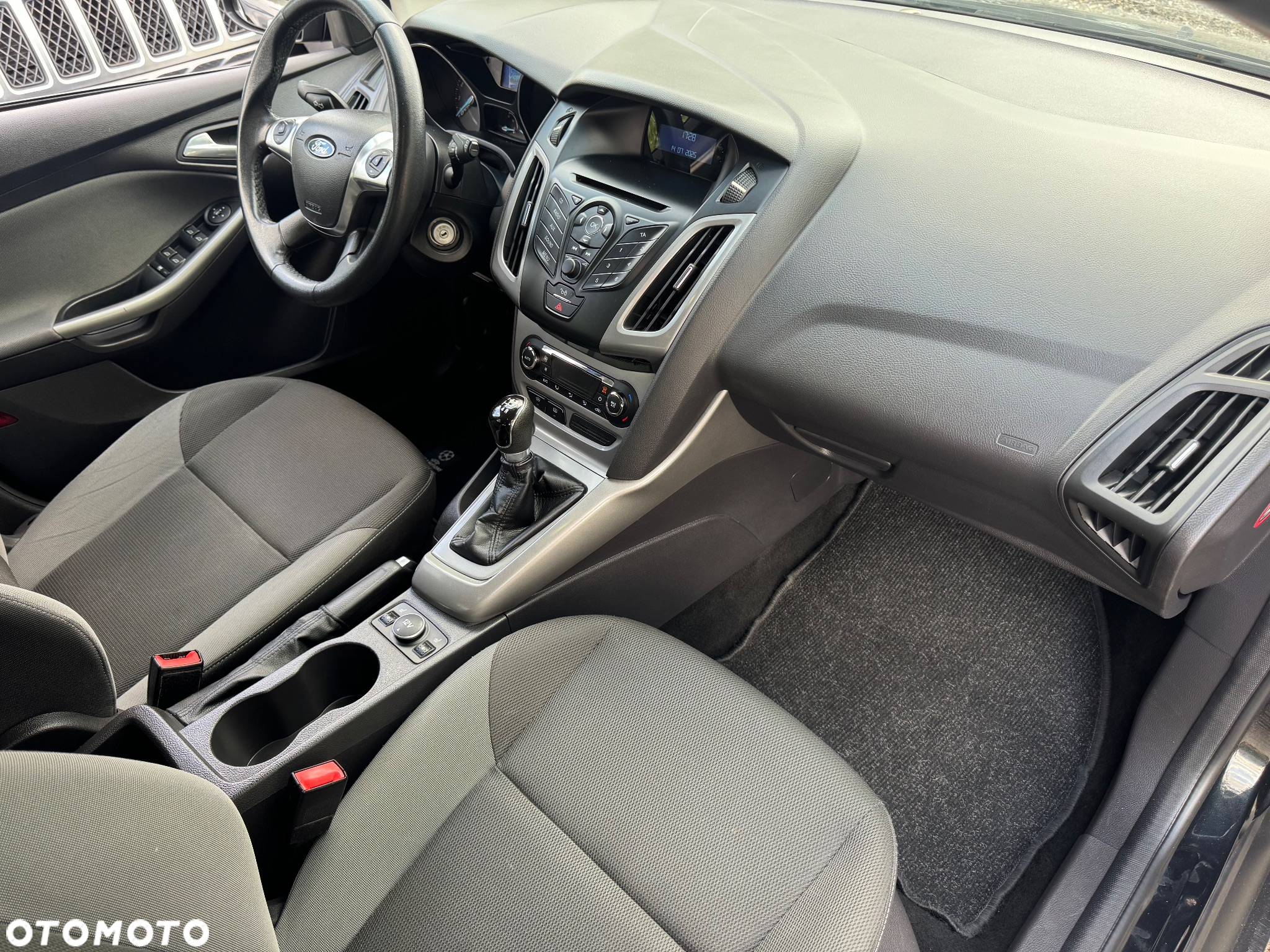 Ford Focus 1.6 Edition - 15