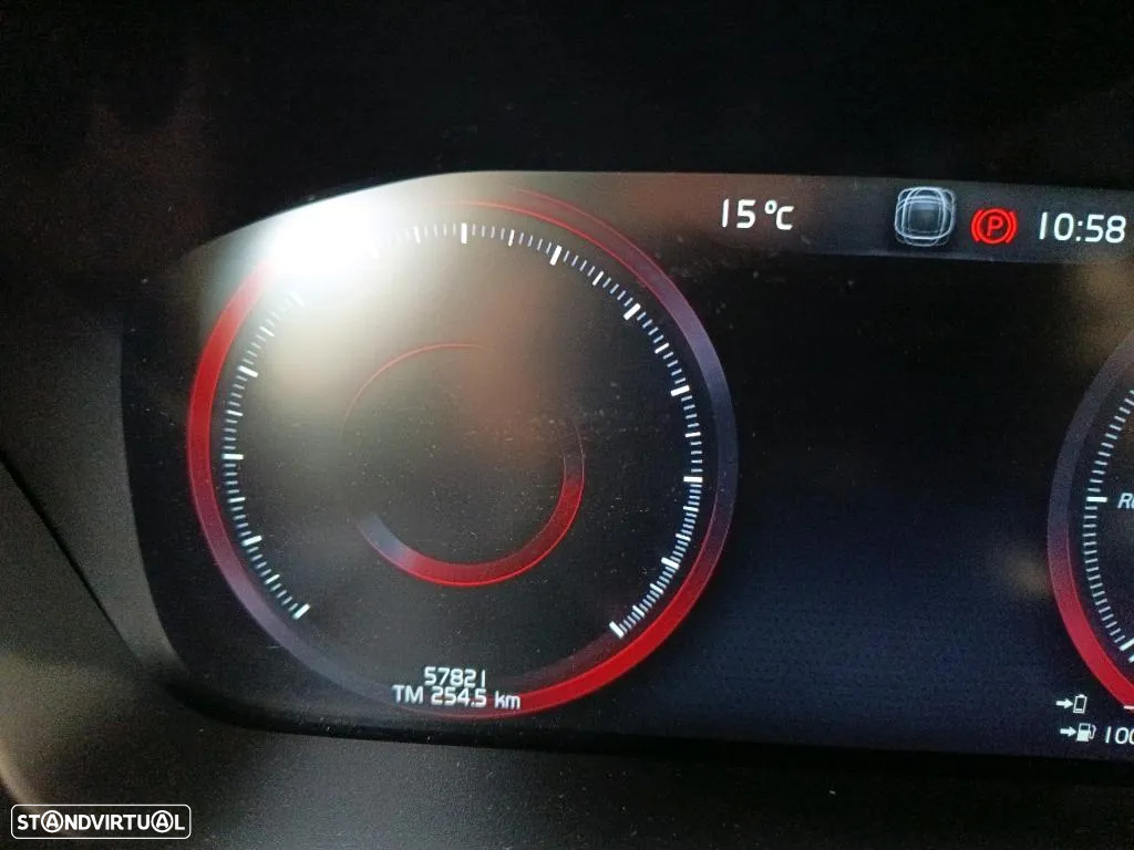 Volvo V60 2.0 T6 AWD TE Inscription Expression - 4