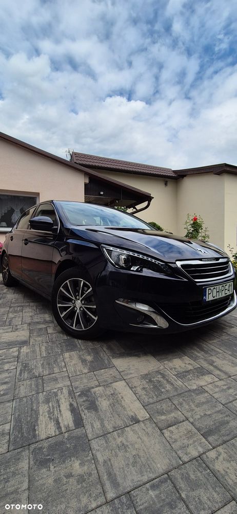 Peugeot 308 - 1