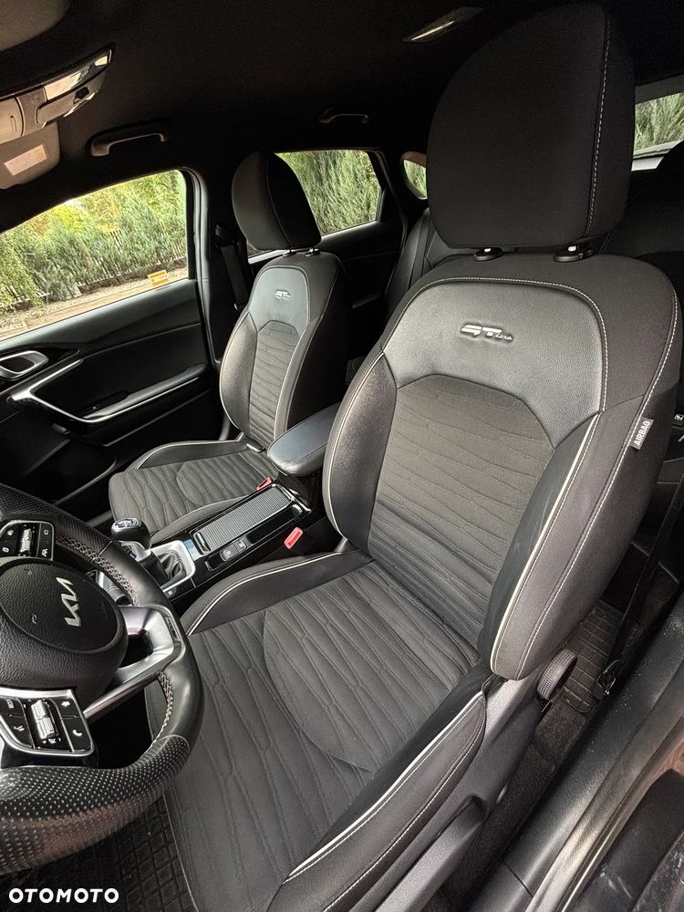 Kia ProCeed - 8