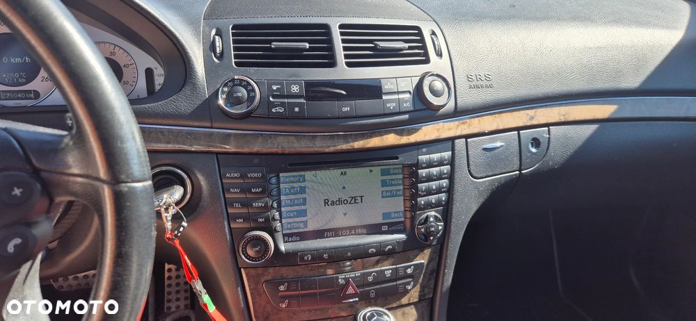 Mercedes-Benz Klasa E 320 T CDI 4Matic Automatik Avantgarde DPF - 17