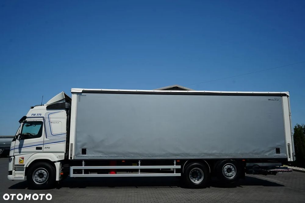 Volvo FM 370 / SOLÓWKA / FIRANKA - 9,1 M / 6X2 / WINDA DHOLLANDIA - 2 000 KG / MOCNA PODŁOGA / KLIMA POSTOJOWA / I- SHIFT / EURO 6 - 3