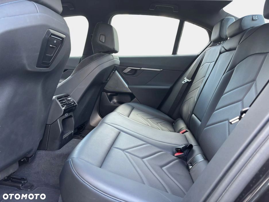 BMW Seria 5 520d mHEV M Sport - 20