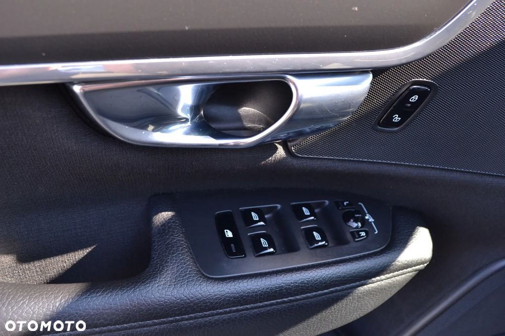 Volvo V90 D3 Geartronic Momentum - 13