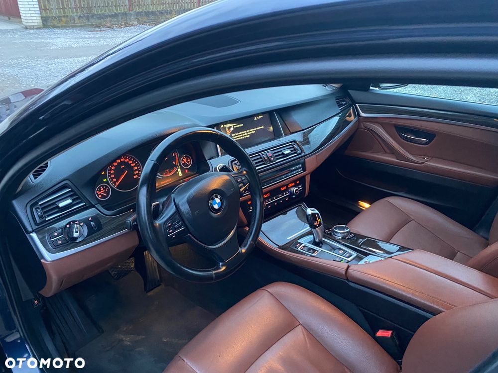 BMW Seria 5 520d Luxury Line - 6