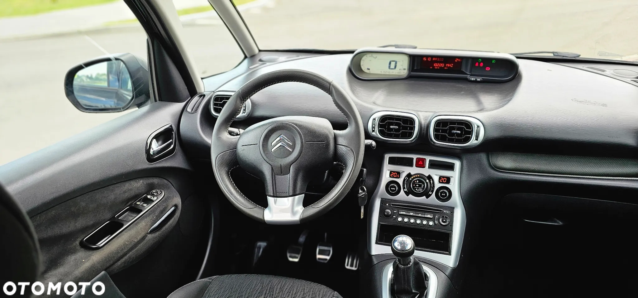Citroën C3 Picasso 1.6 HDi Exclusive - 10