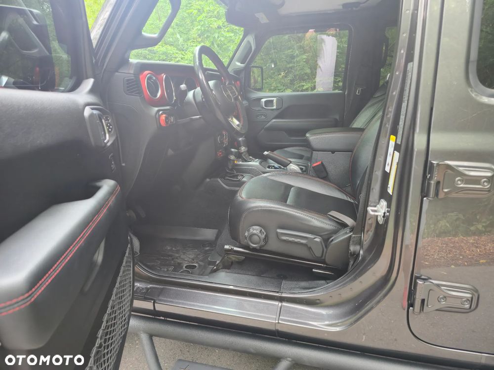 Jeep Wrangler - 20
