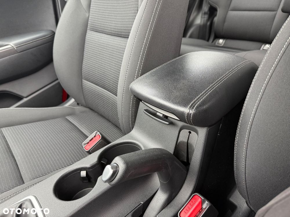 Kia Sportage 2.0 CRDI 2WD Spirit - 28