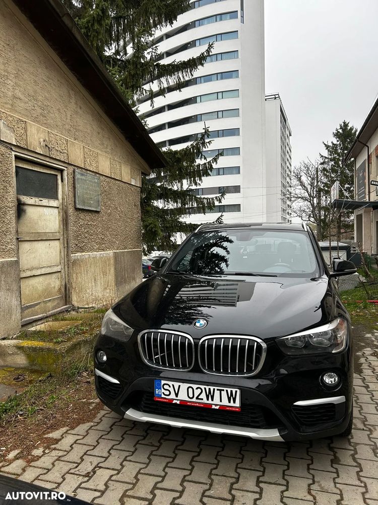 BMW X1 xDrive25i Aut. Sport Line - 1
