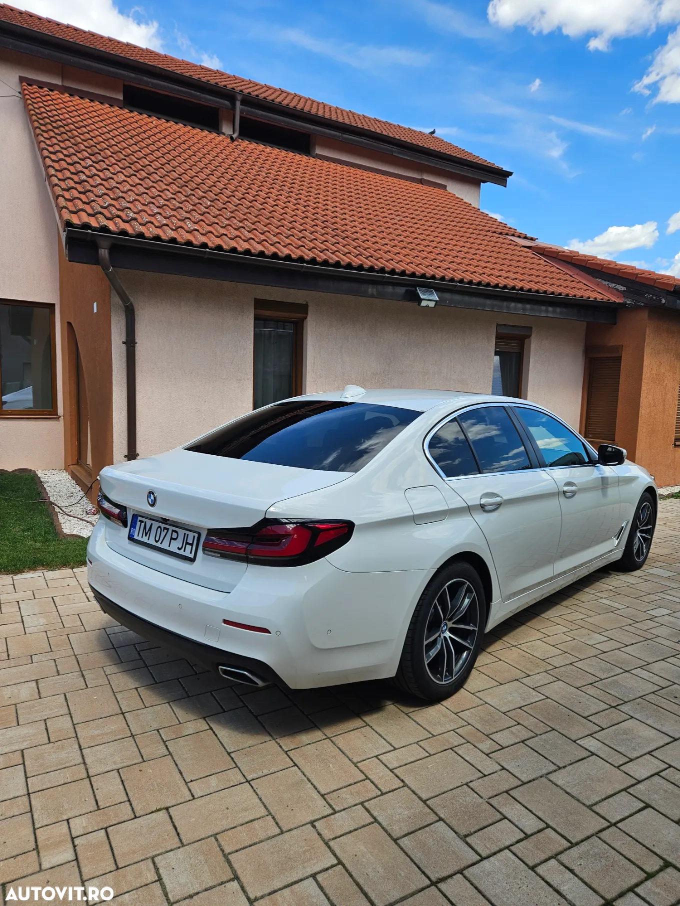 BMW Seria 5 520d xDrive AT MHEV - 4