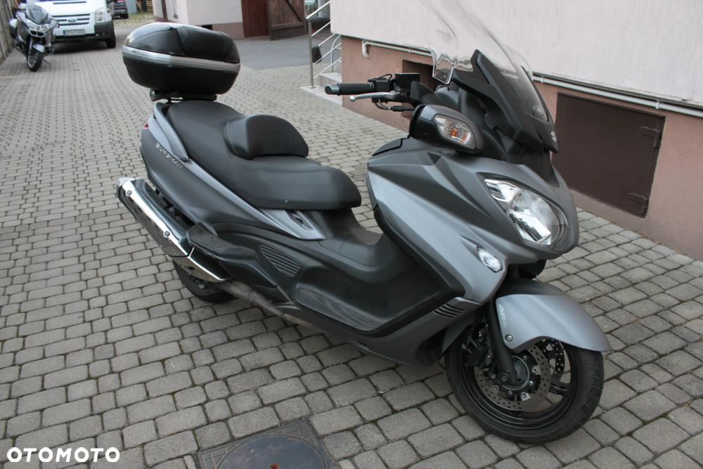 Suzuki Burgman - 1