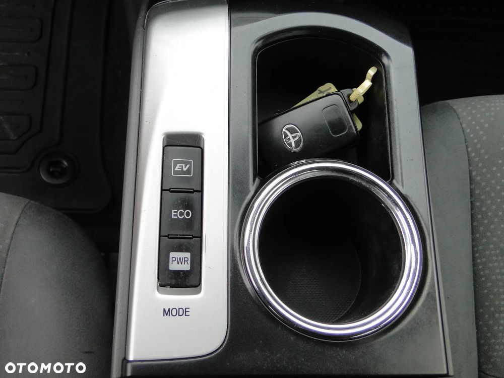Toyota Prius 1.8 HSD Premium - 37