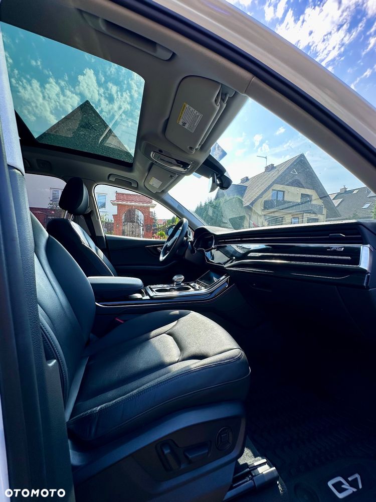 Audi Q7 55 TFSI quattro tiptronic - 11