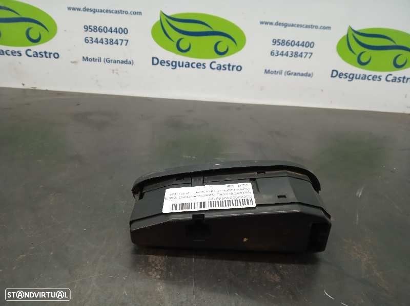 COMANDO ELEVADOR DE VIDRO FRONTAL ESQUERDO HYUNDAI COUPE 1999 - - 4