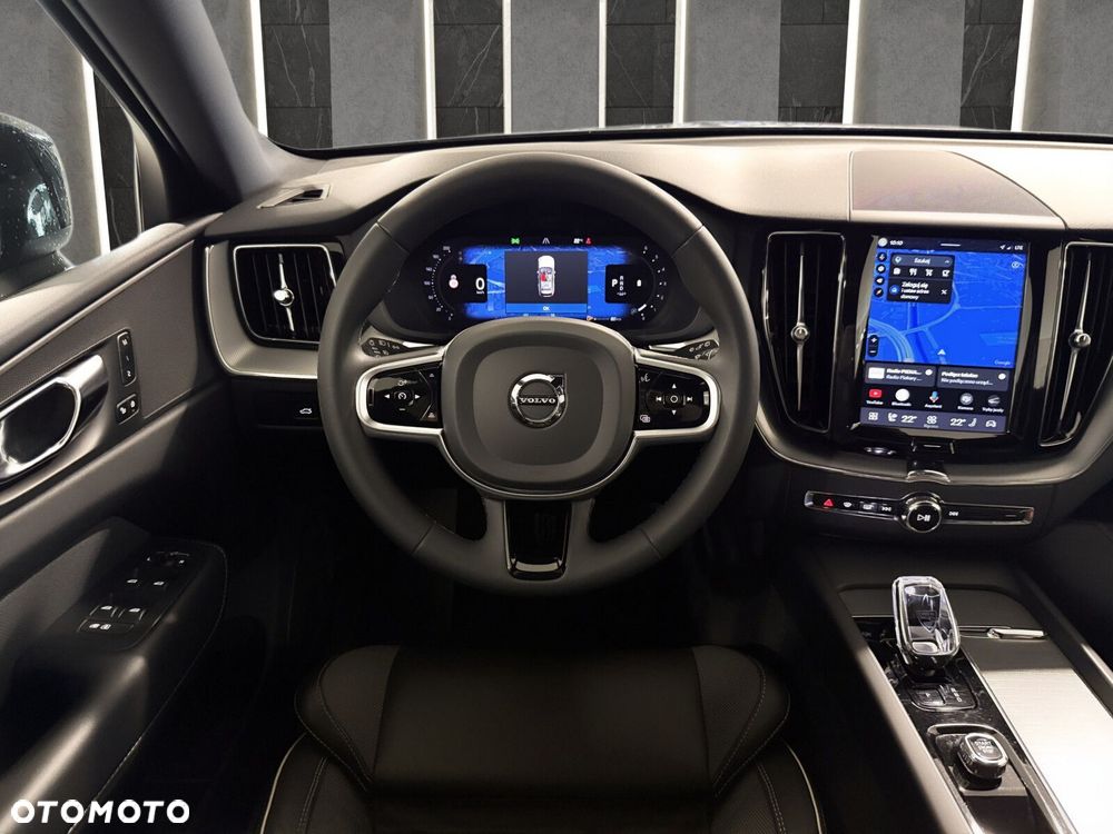 Volvo XC 60 B4 D AWD Plus Dark - 13