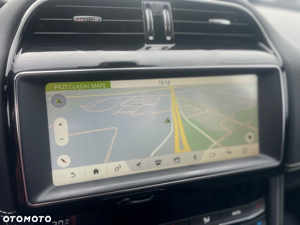 Jaguar F-Pace 25t AWD R-Sport - 25