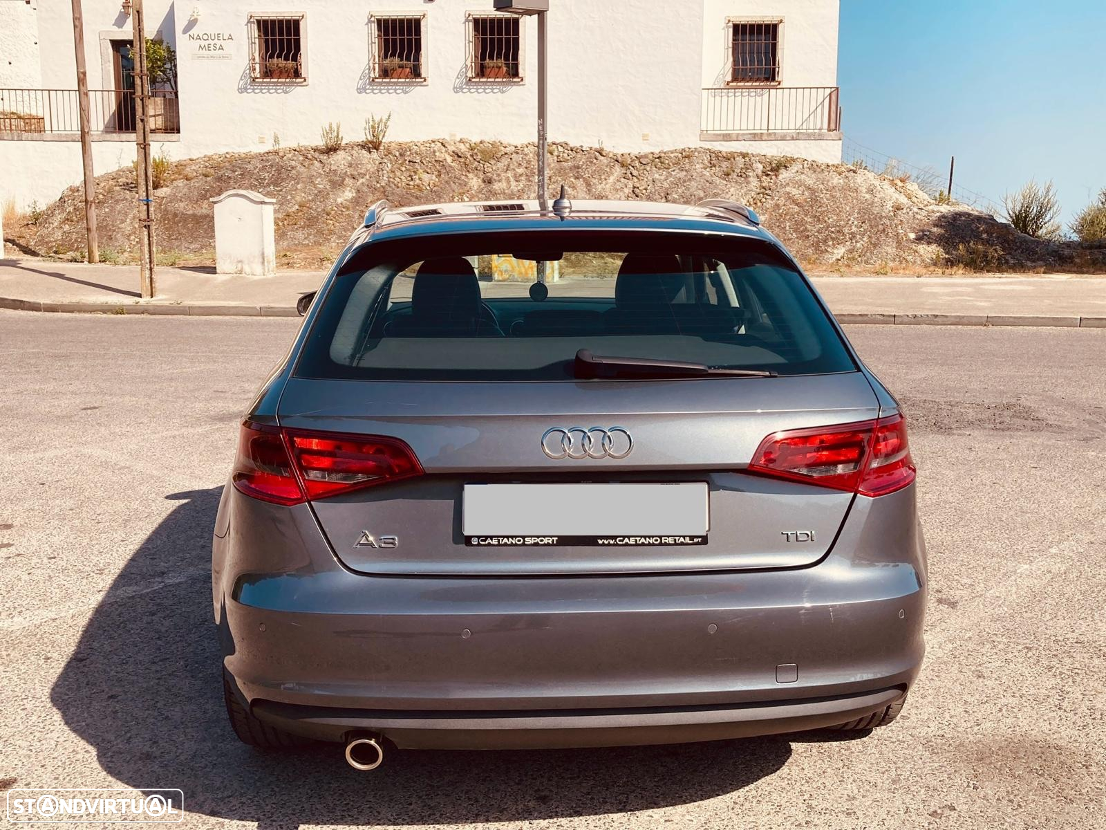 Audi A3 Sportback 1.6 TDI Attraction Ultra - 12