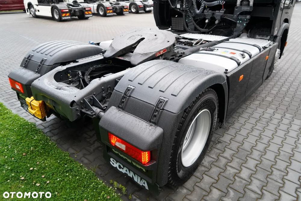 Scania S 500 / RETARDER / KLIMA POSTOJOWA / CAŁA NA PODUSZKACH / OPONY 100% - 15