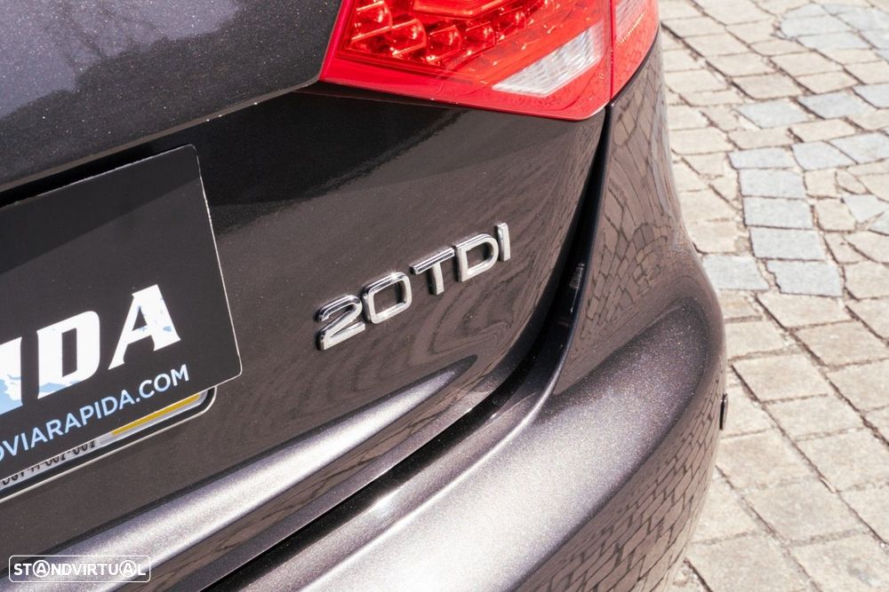 Audi A4 2.0 TDI Advance - 50