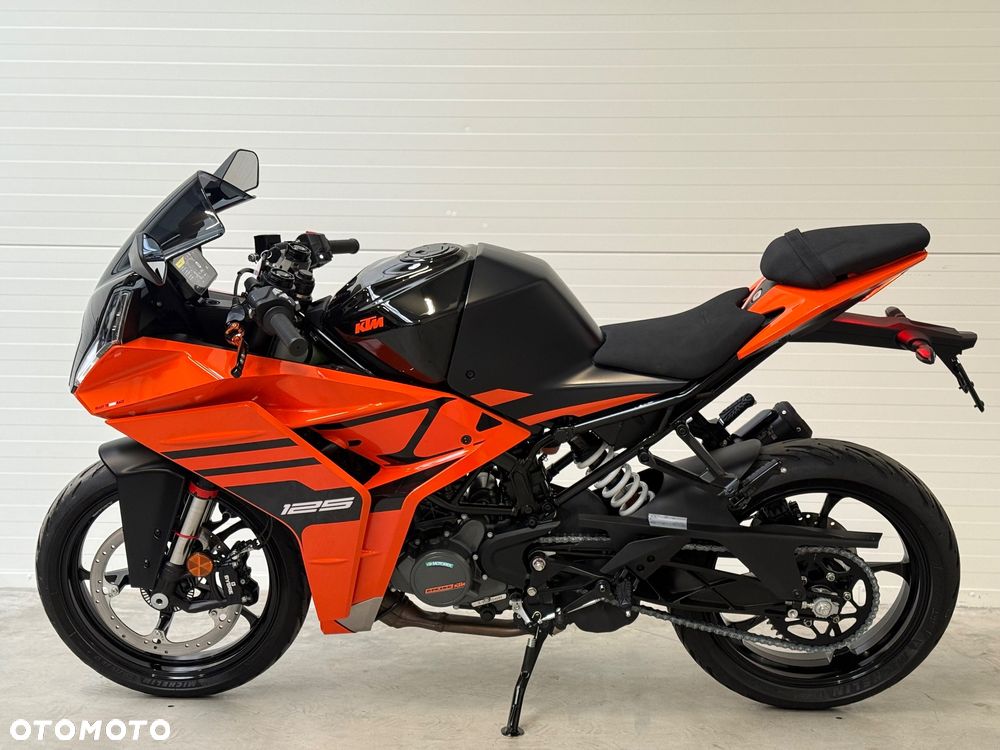 KTM RC 125 - 6