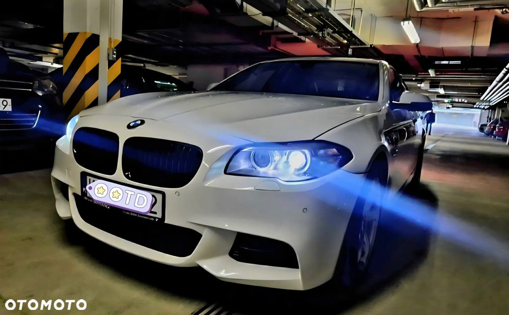 BMW Seria 5 528i xDrive Luxury Line - 15