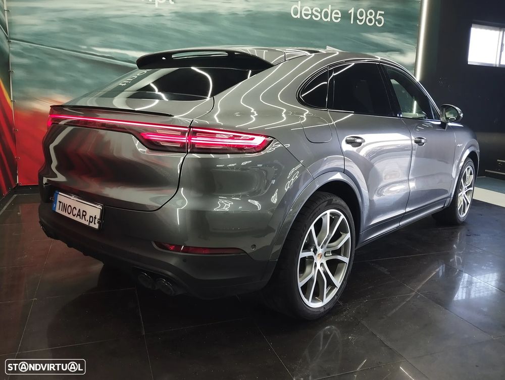 Porsche Cayenne Coupé E-Hybrid - 5