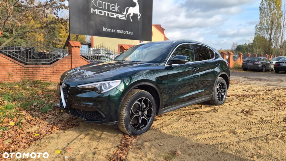 Alfa Romeo Stelvio 2.0 Turbo 16V AT8-Q4 Ti - 11