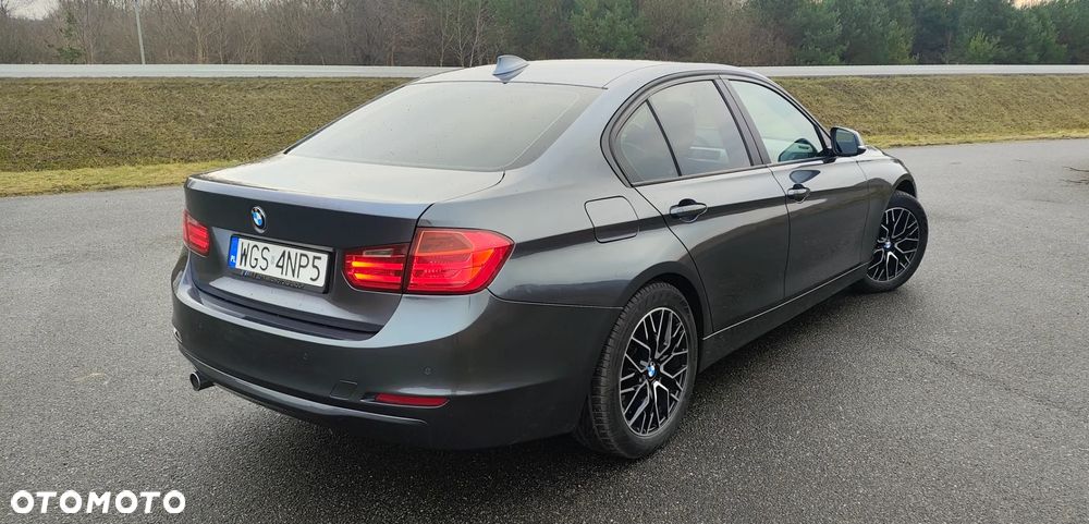 BMW Seria 3 318d - 9