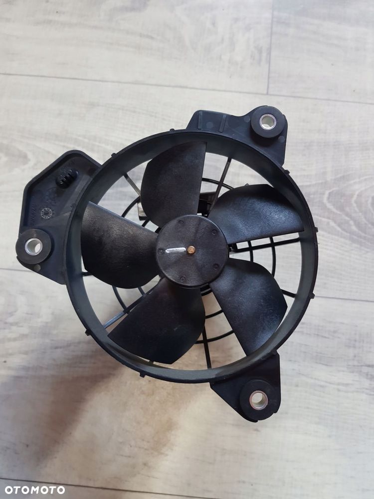 silniczek wentylatora do smart forfour w453 - 1