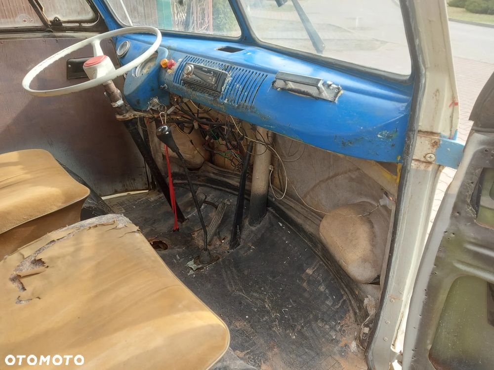 Volkswagen Transporter - 31