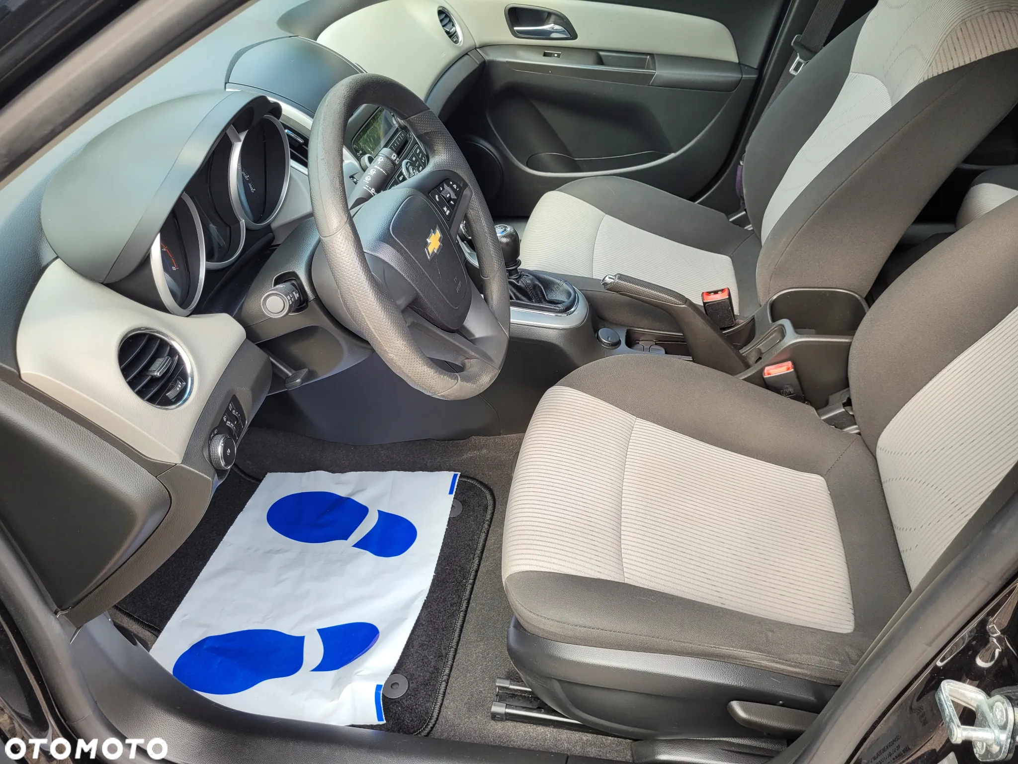 Chevrolet Cruze 1.6 LS - 15