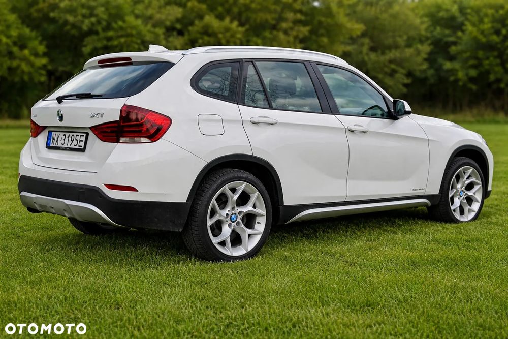BMW X1 xDrive18d Sport Line - 3