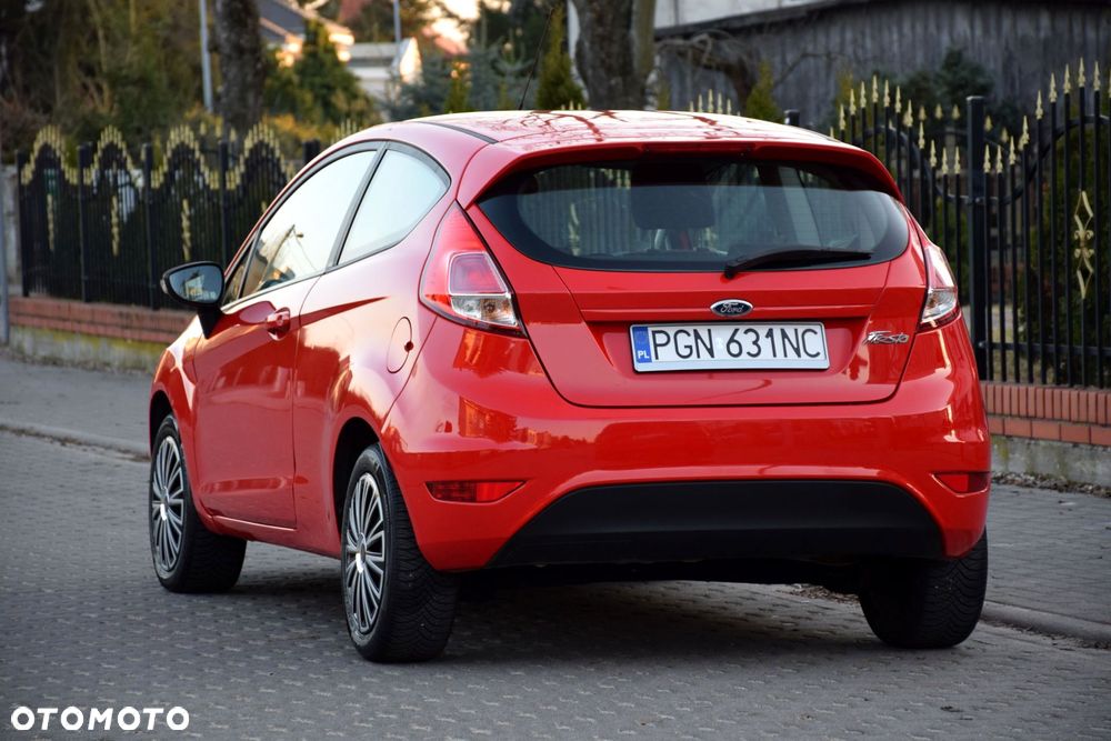 Ford Fiesta 1.25 Celebration - 9