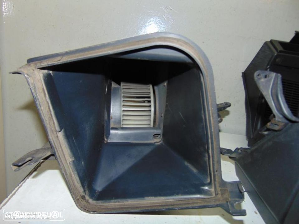 Toyota Corolla DX 3p 1985 motor da chaufagem - 2