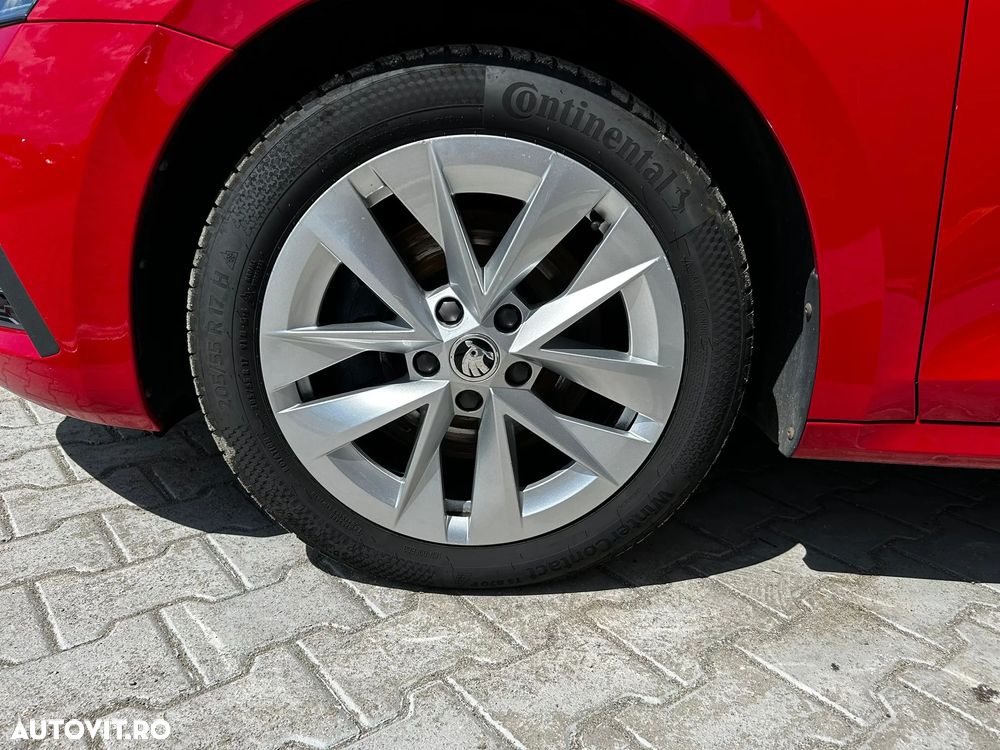 Skoda Octavia Combi 2.0 TDI DSG 4X4 Style - 7