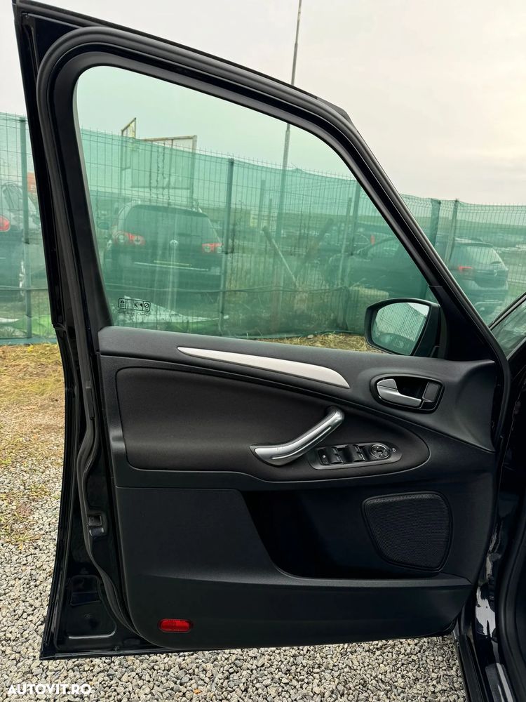 Ford S-Max 2.0 TDCi Powershift Titanium - 31