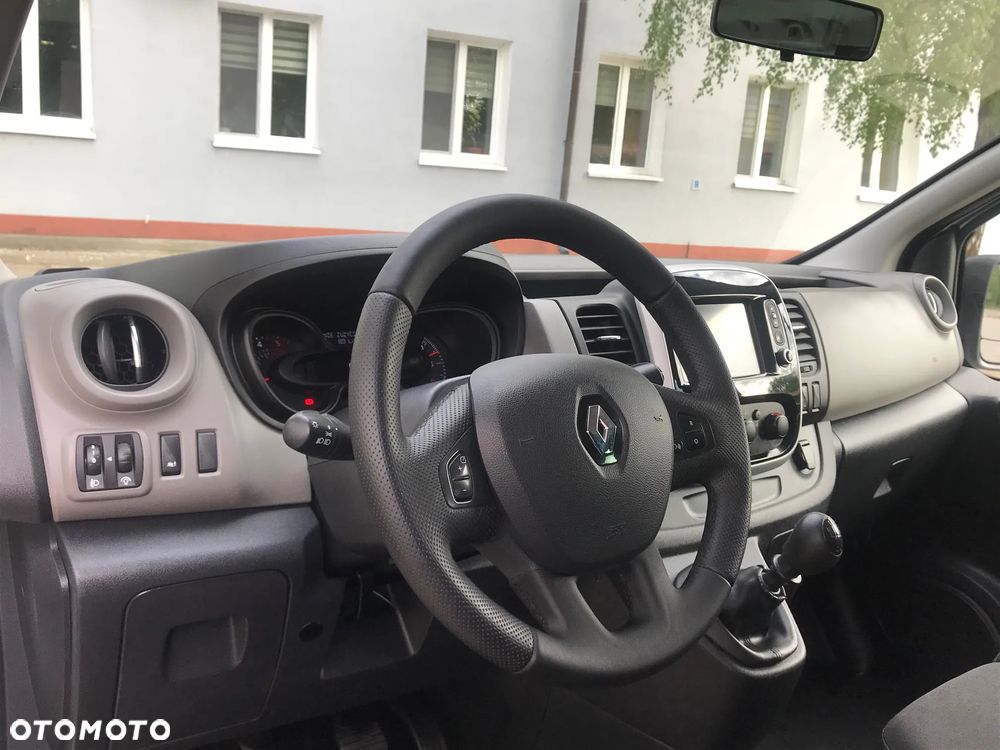 Renault Trafic Grand 1.6 dCi - 35